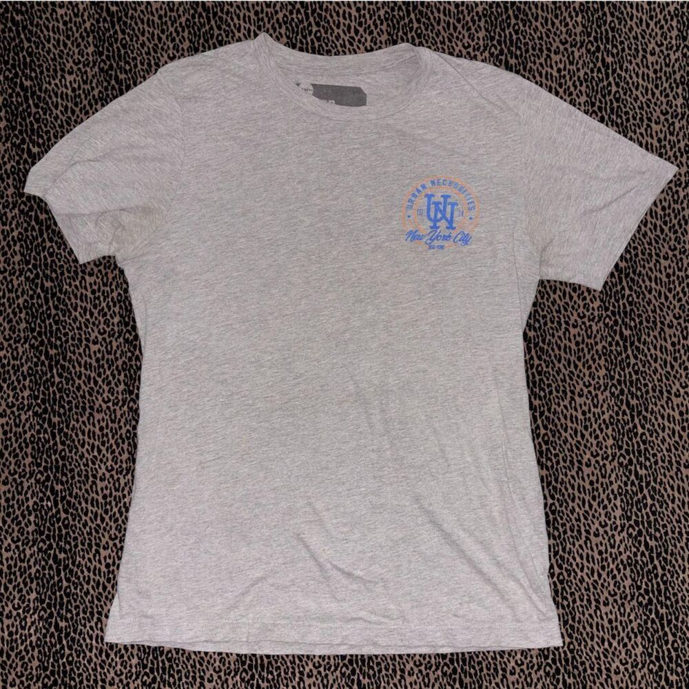 Urban Outfitters Men's Grey T-shirt